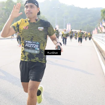 Runner Photo 6890466