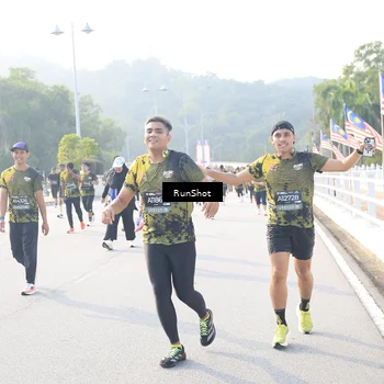 Runner Photo 6890476