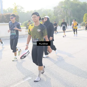 Runner Photo 6890519