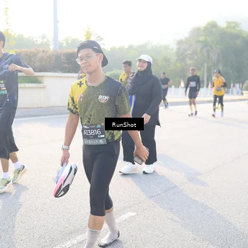 Runner Photo 6890531
