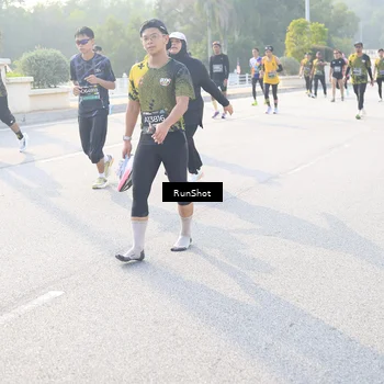 Runner Photo 6890535