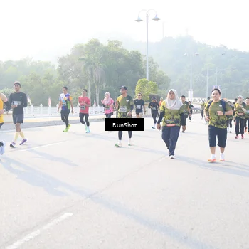 Runner Photo 6890575