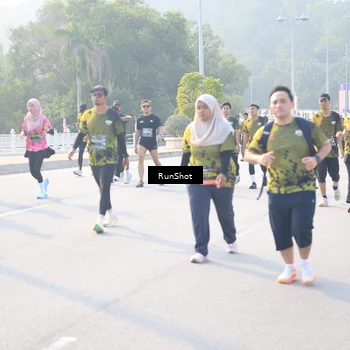 Runner Photo 6890591