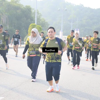 Runner Photo 6890611