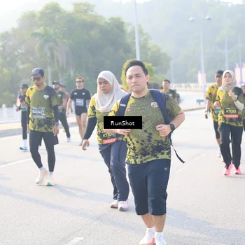Runner Photo 6890621