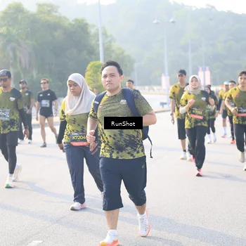 Runner Photo 6890625