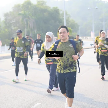 Runner Photo 6890628