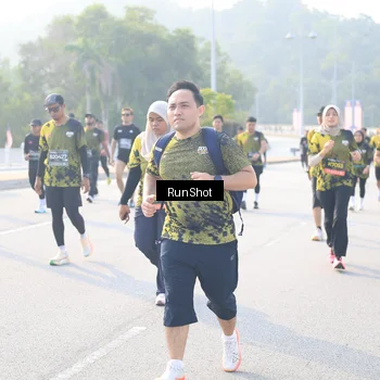 Runner Photo 6890634
