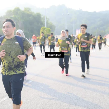 Runner Photo 6890639