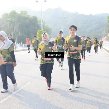 Runner Photo 6890650
