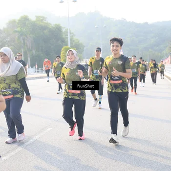 Runner Photo 6890655