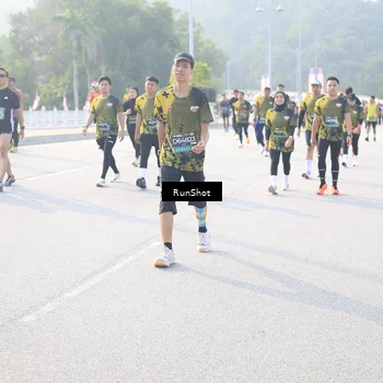 Runner Photo 6890701
