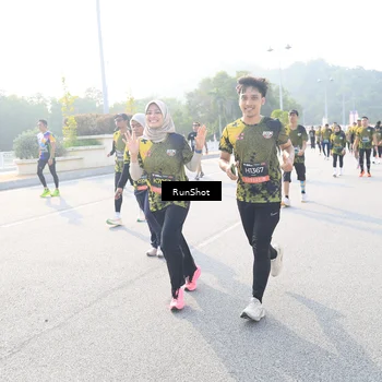 Runner Photo 6890708
