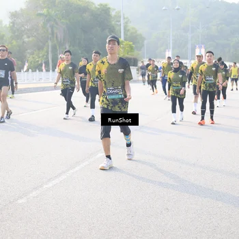 Runner Photo 6890709