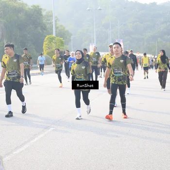 Runner Photo 6890740