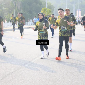 Runner Photo 6890790