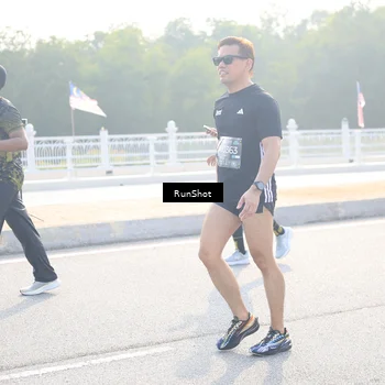 Runner Photo 6890831