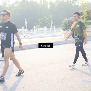 Runner Photo 6890841
