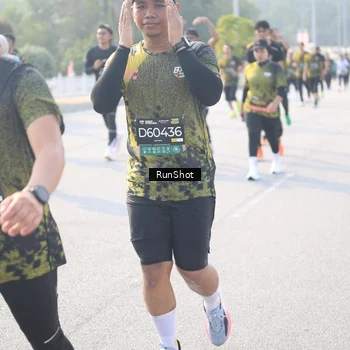 Runner Photo 6890858