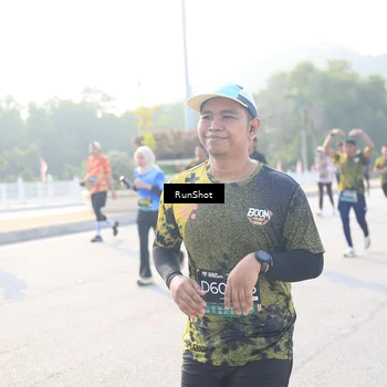 Runner Photo 6890881