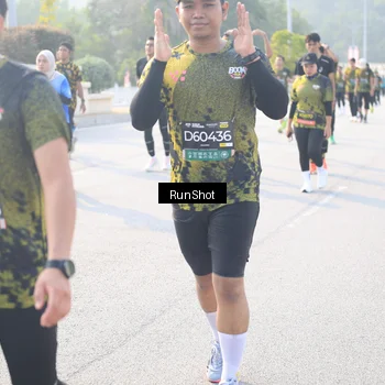 Runner Photo 6890887