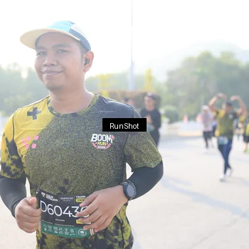 Runner Photo 6890909