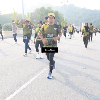 Runner Photo 6890953