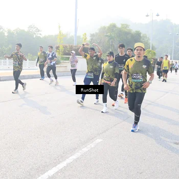 Runner Photo 6890958