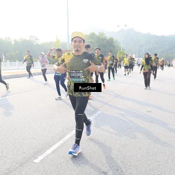 Runner Photo 6890976