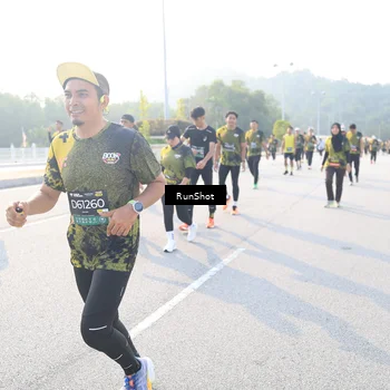 Runner Photo 6890985