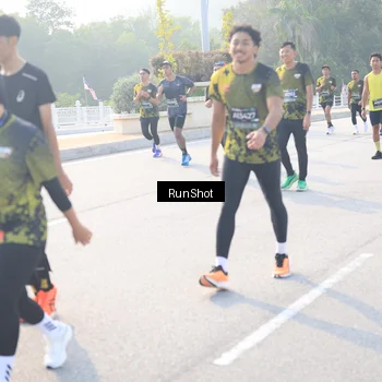 Runner Photo 6891031