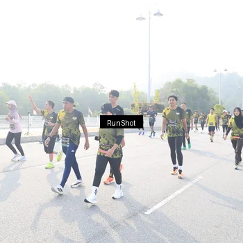Runner Photo 6891035