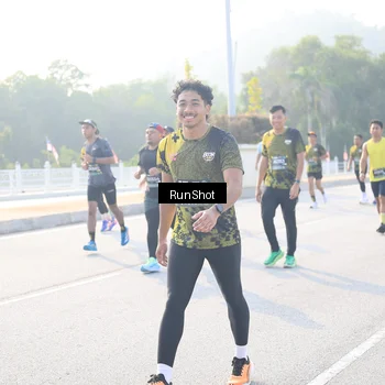 Runner Photo 6891048