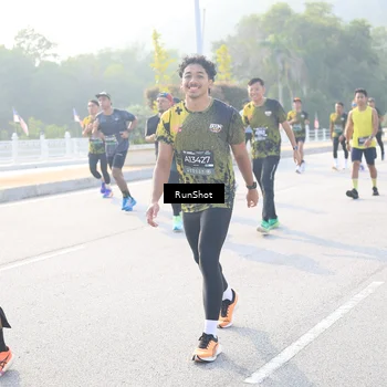 Runner Photo 6891049