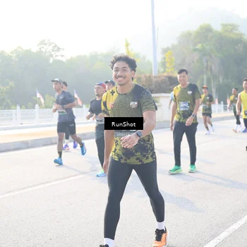 Runner Photo 6891059