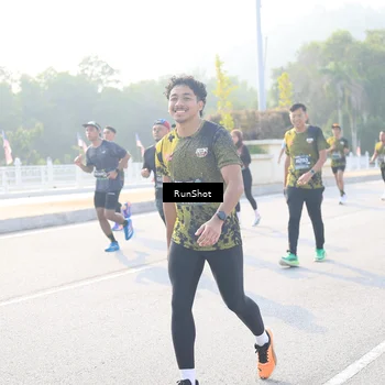 Runner Photo 6891076