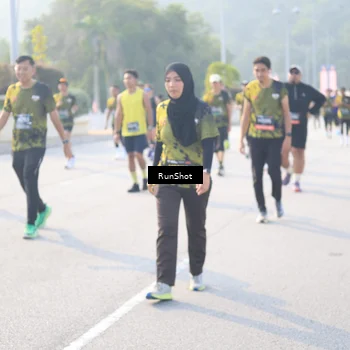 Runner Photo 6891079