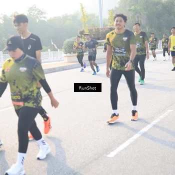 Runner Photo 6891116