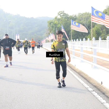 Runner Photo 6891136