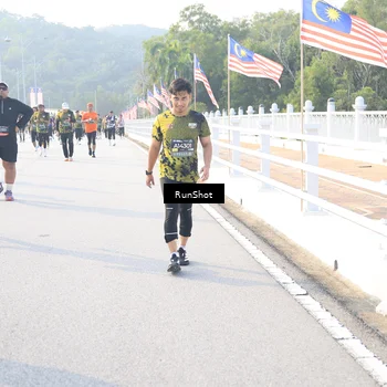 Runner Photo 6891146