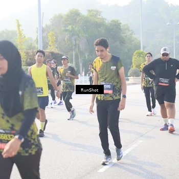 Runner Photo 6891176