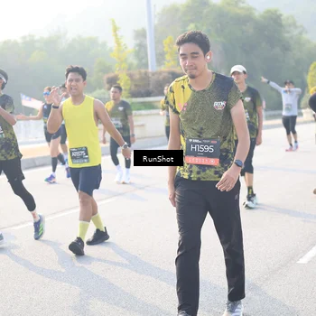 Runner Photo 6891226