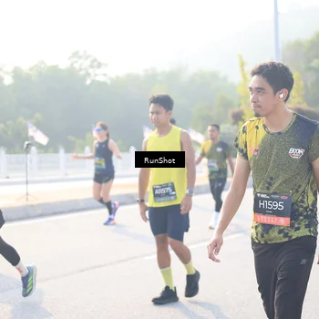 Runner Photo 6891235