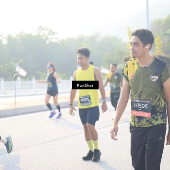 Runner Photo 6891253