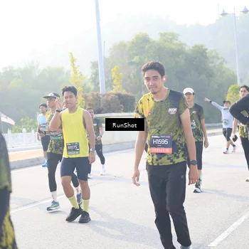 Runner Photo 6891256