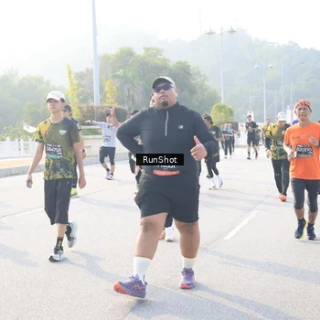 Runner Photo 6891285
