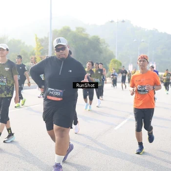Runner Photo 6891302