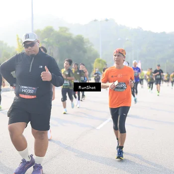 Runner Photo 6891310