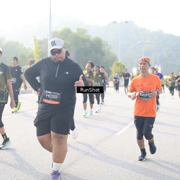 Runner Photo 6891356