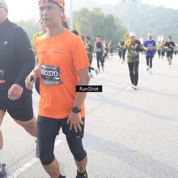 Runner Photo 6891357